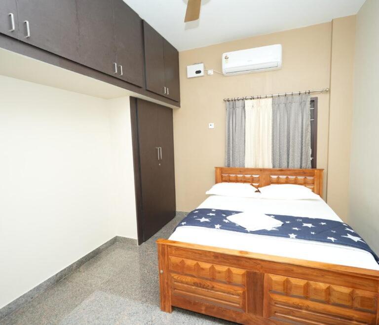 Hotel Goutham Residency Kadalur Exterior foto