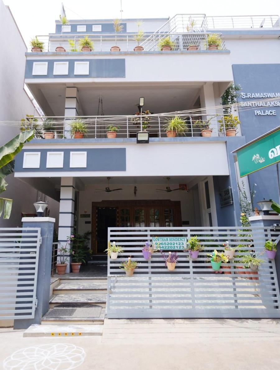Hotel Goutham Residency Kadalur Exterior foto